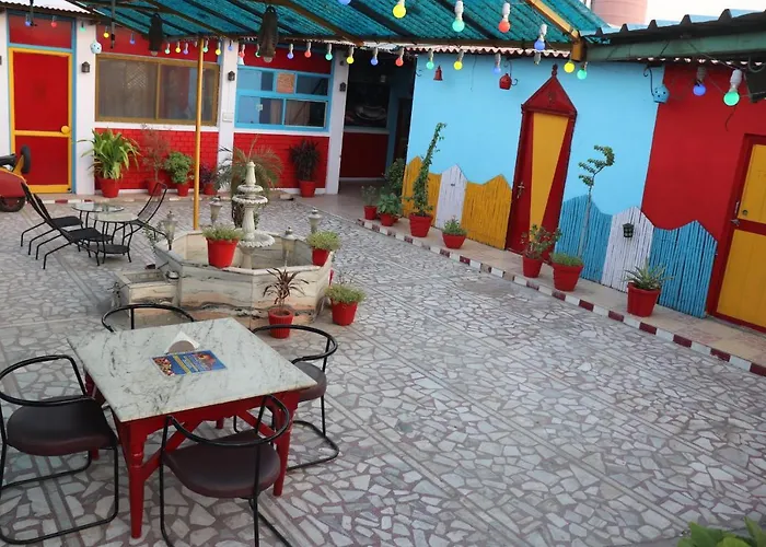 Govind Hotel