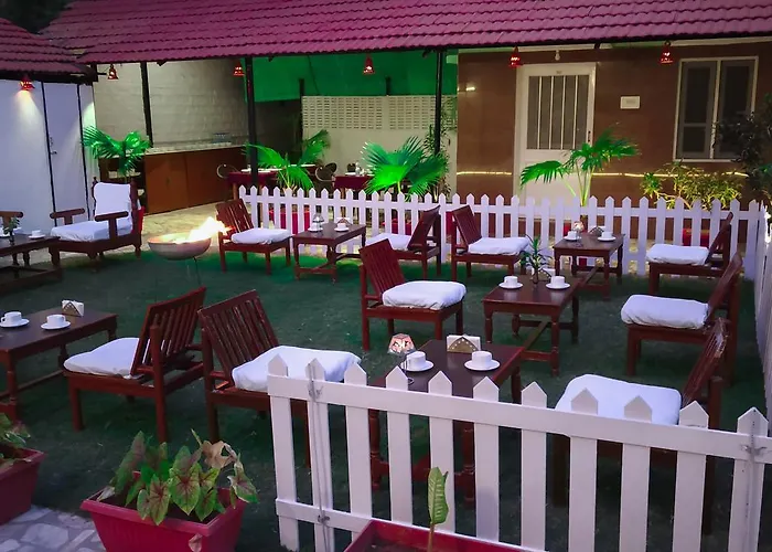 Dhillon House
