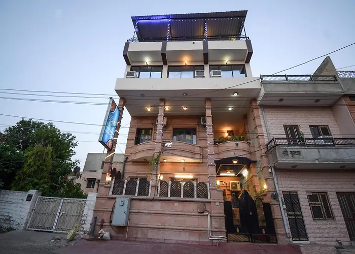 Apple Home Stay