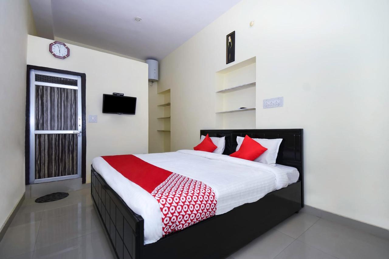 Oyo 28059 Wayside Hotel 3*