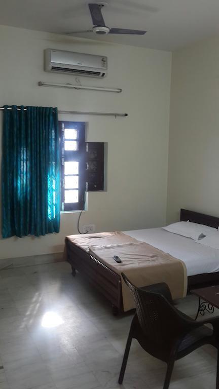 Hotel Shagun