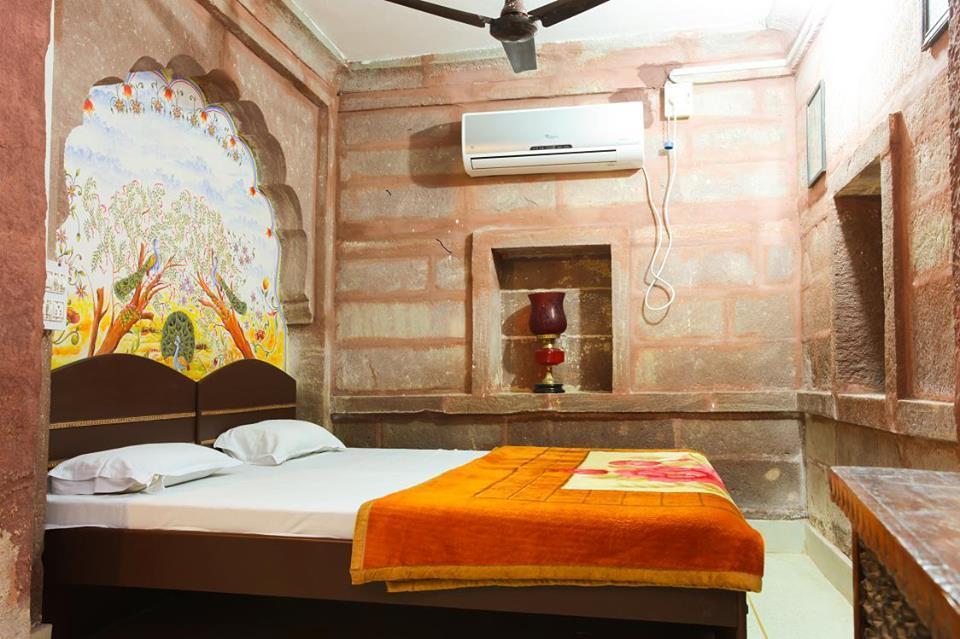 Gouri Heritage Haveli Hotel