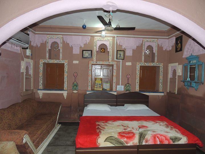 Gouri Heritage Haveli Hotel 2*