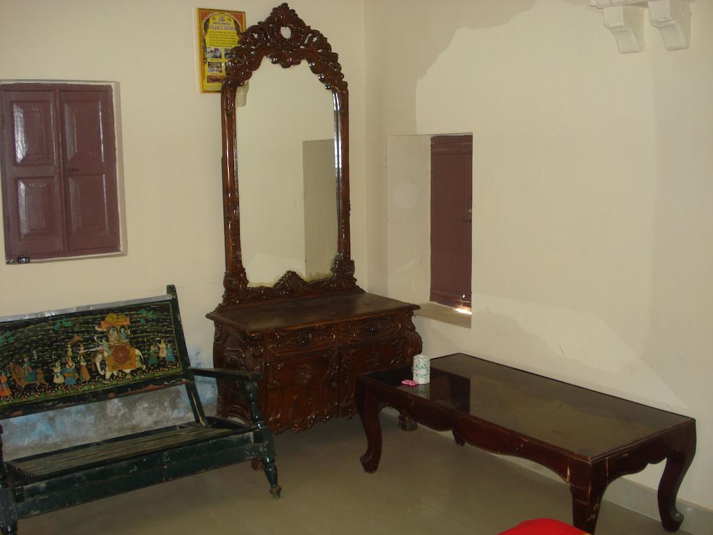 Gouri Heritage Haveli Hotel