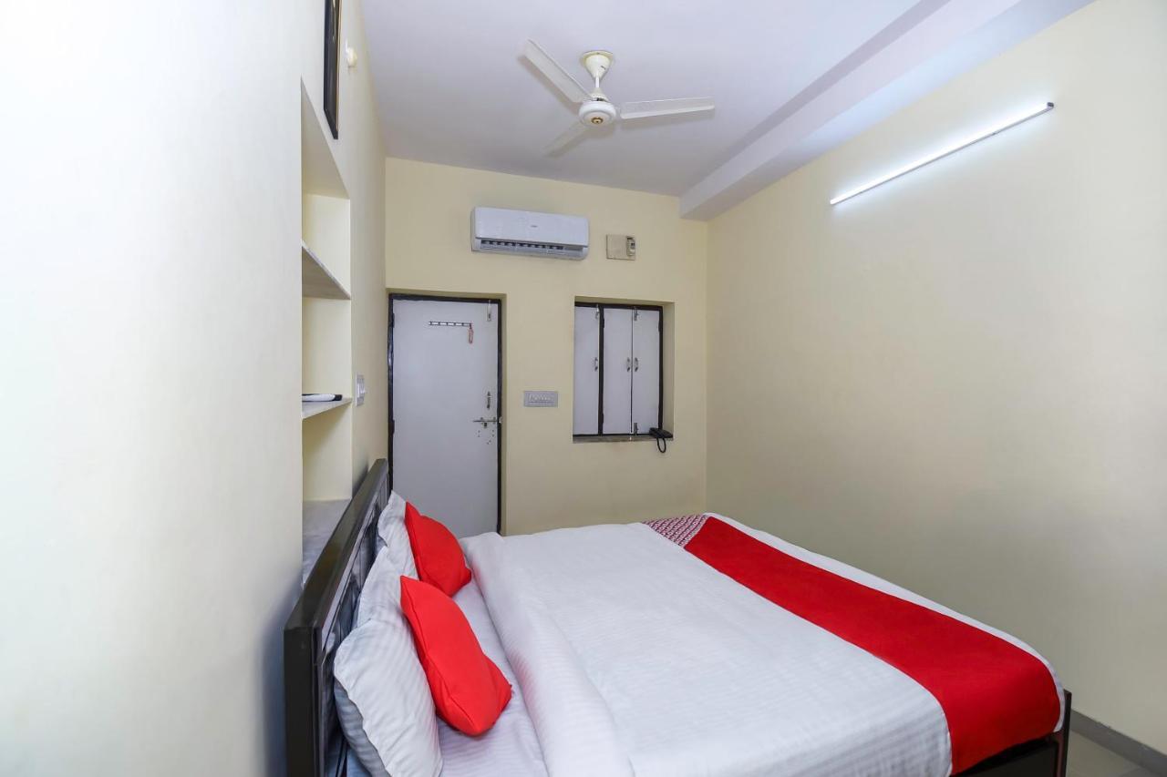 Hotel Oyo 28059 Wayside 3*