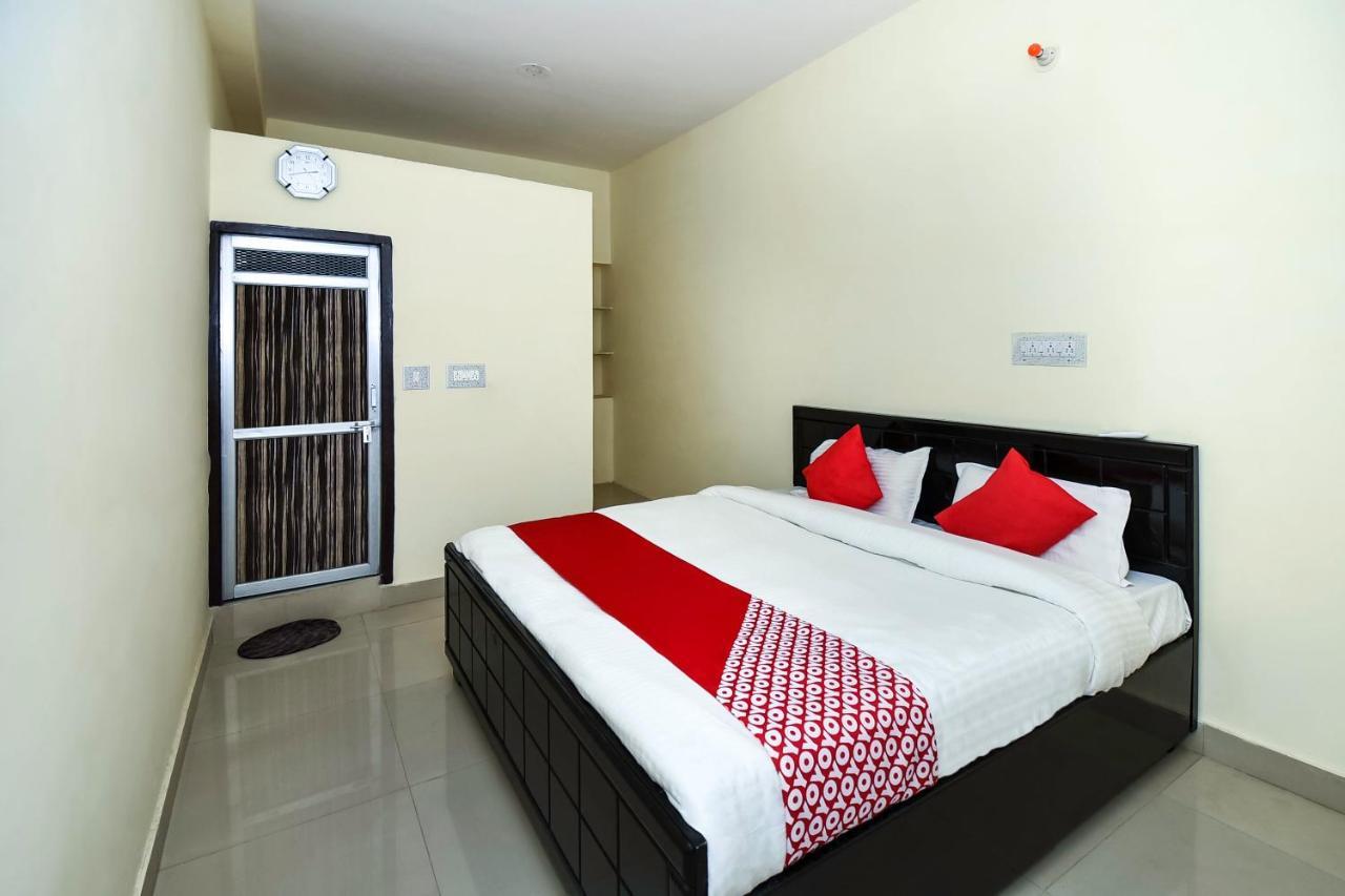 Oyo 28059 Wayside Hotel 3*