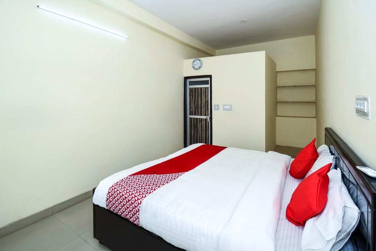 Oyo 28059 Wayside Hotel 3*