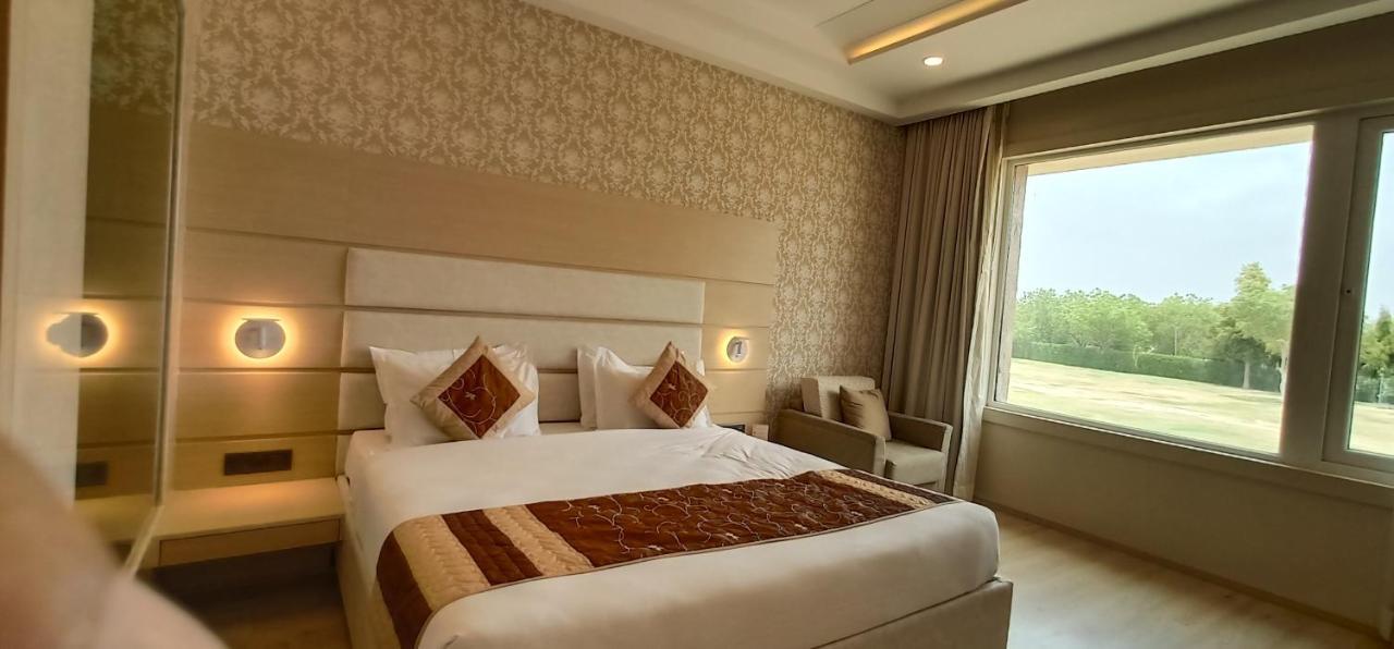Resort Lariya 3*