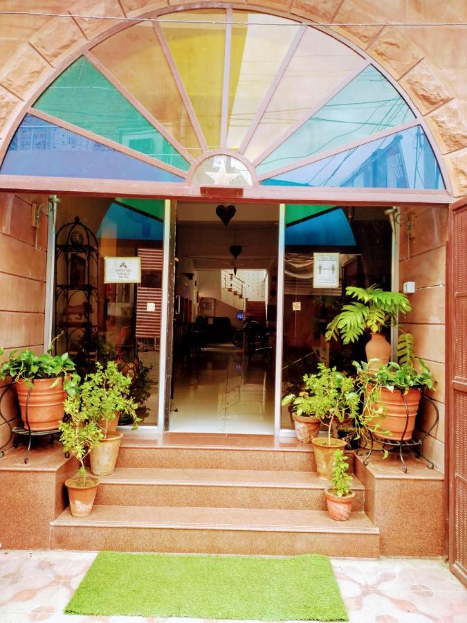 Rangbaari & Cafe *