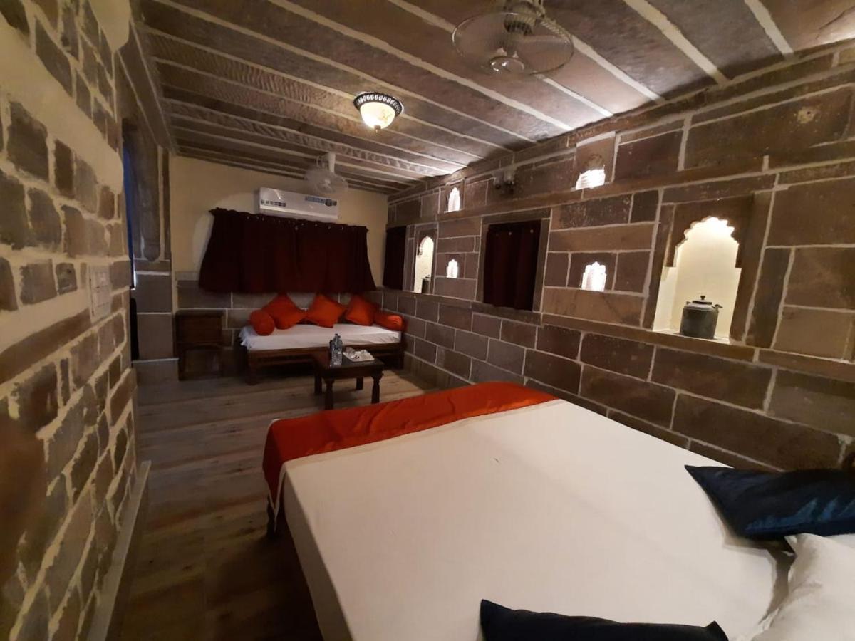Juna Mahal Boutique