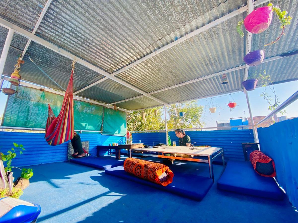 Bob Hostel