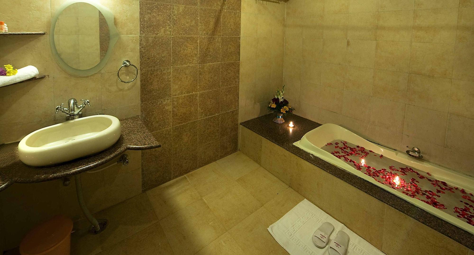 Resort Nirali Dhani Ethnic Heritage And 3*