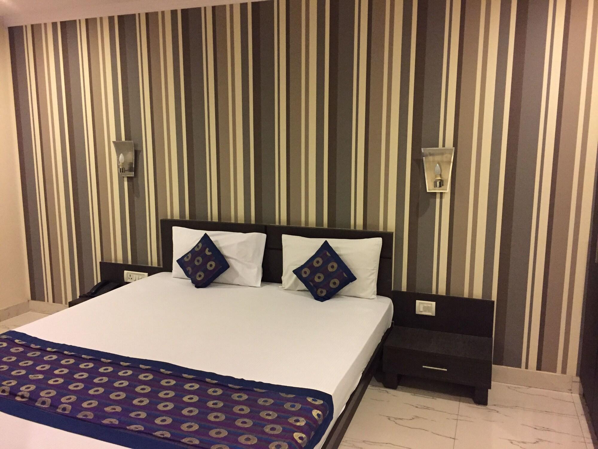 Hotel Ratnawali 2*