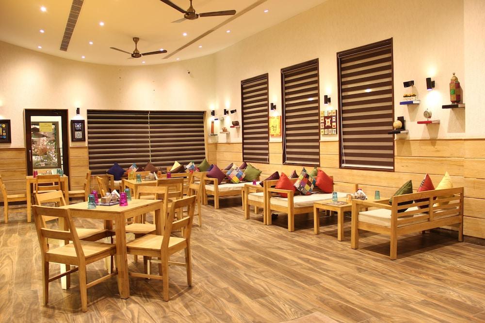 Ratnawali Hotel 2*
