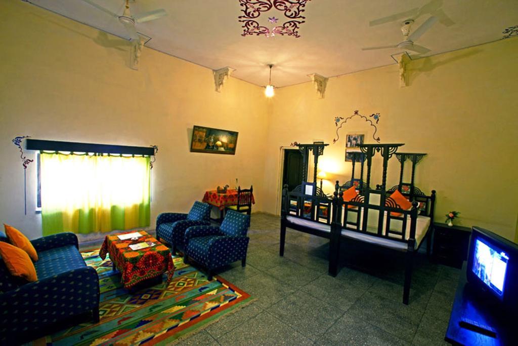 V Jhalamand Garh Jodhpur Hotel