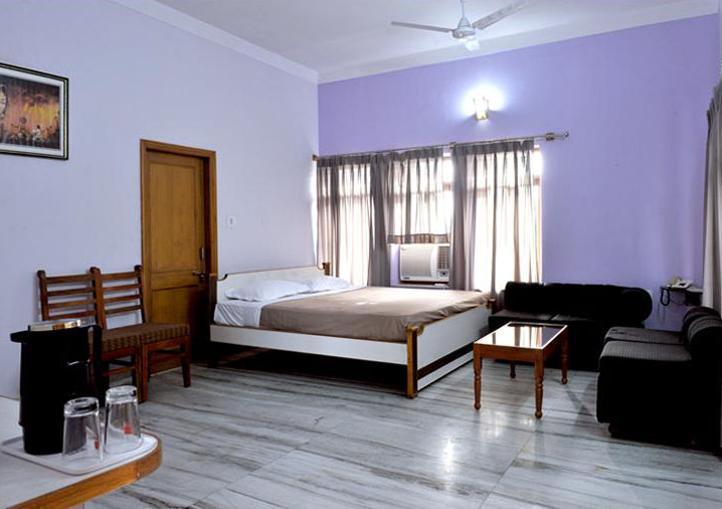 Hotel Taru