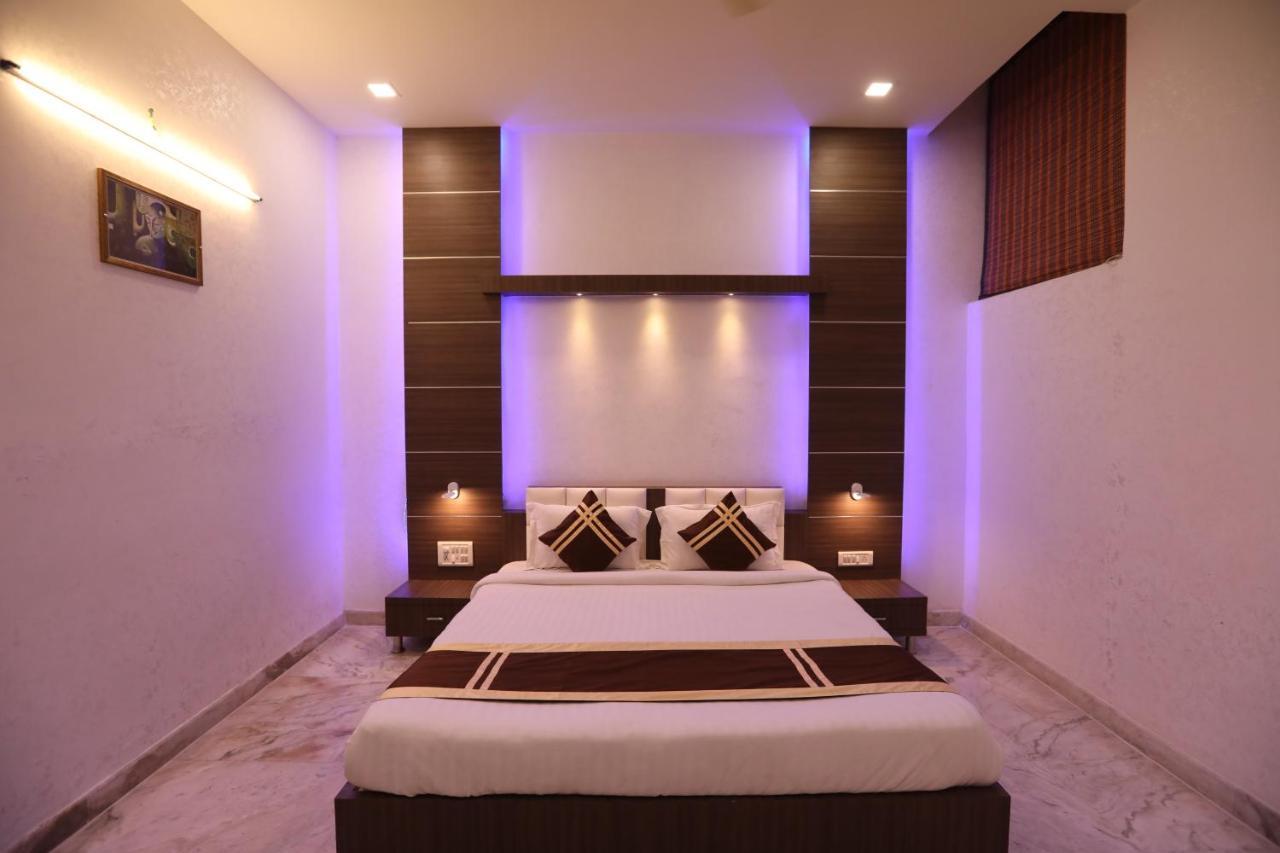 Hotel Shahibagh 3*