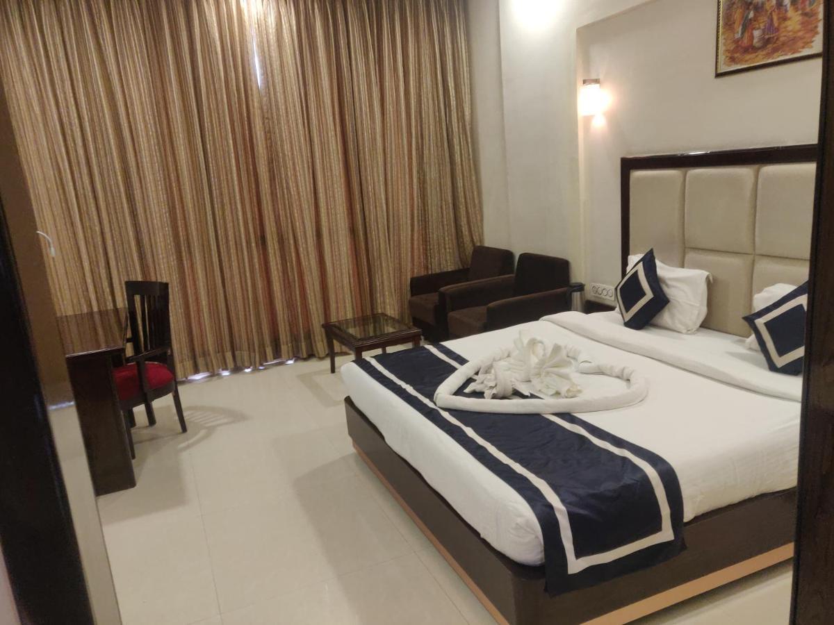 Chandra Imperial 3*