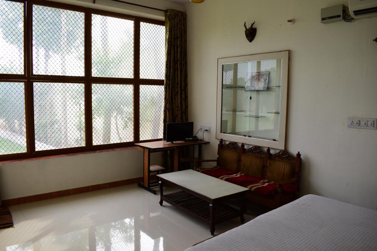 Poonam Palace Near By Airport * Jodhpur (Rajasthan)