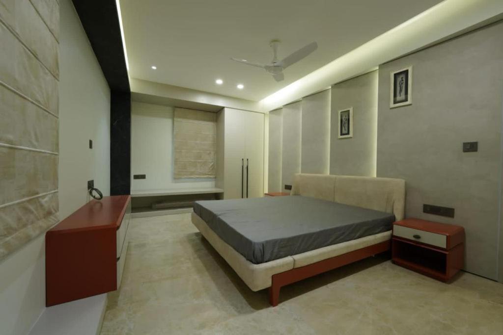 Apartment Woodlands Apartment- Fully Furnished Luxury