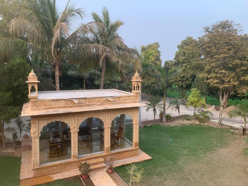Sonal Royal Resort *