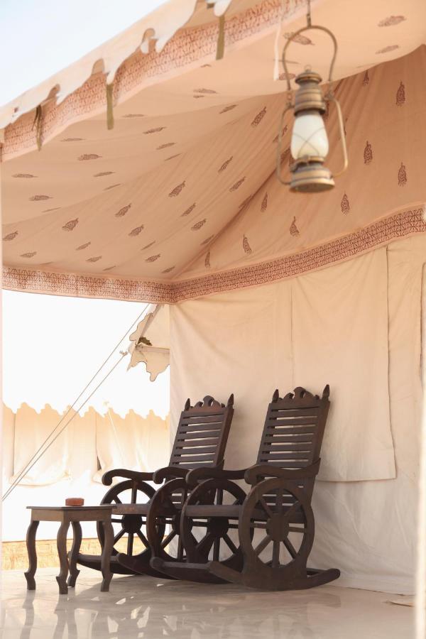 Resort Clarks Exotica Luxury Tents, Dechu Jodhpur (Rajasthan)