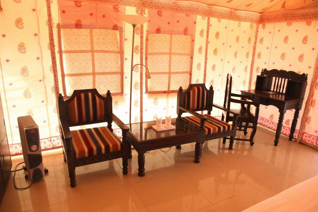 Clarks Exotica Luxury Tents, Dechu 3*