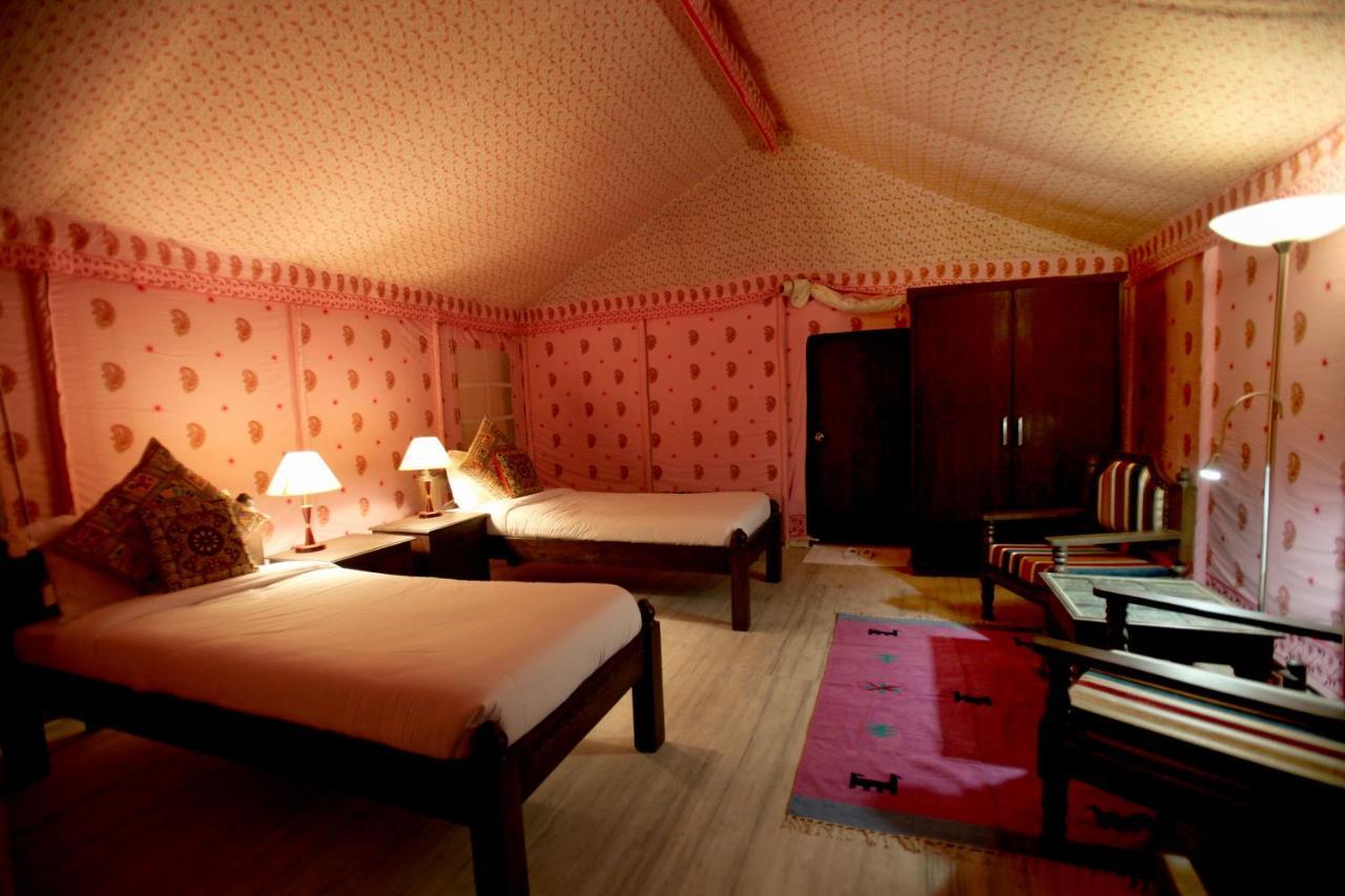 Clarks Exotica Luxury Tents, Dechu Resort 3*