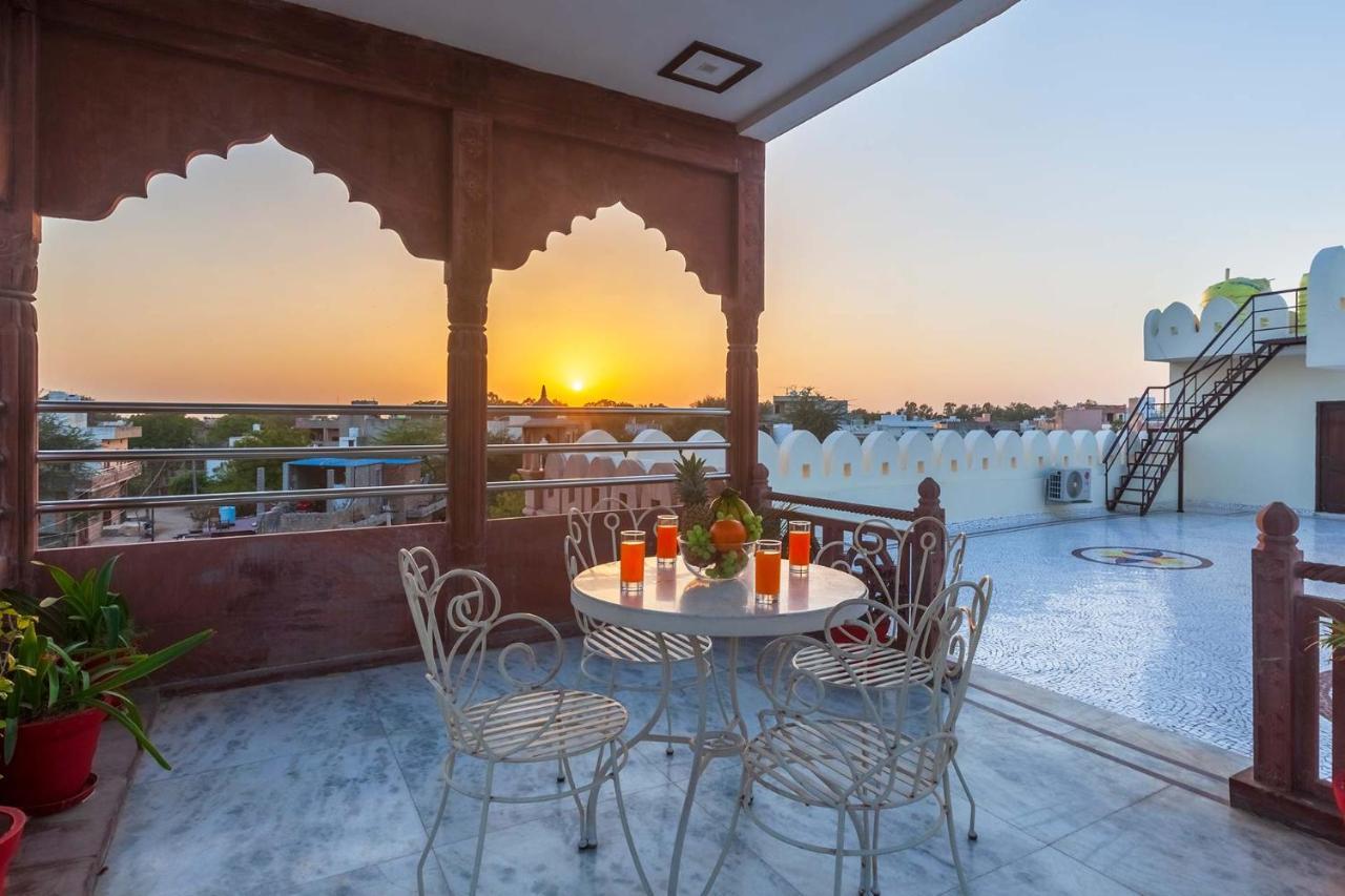 Villa Sunset Escape: City-view With Private Terrace *