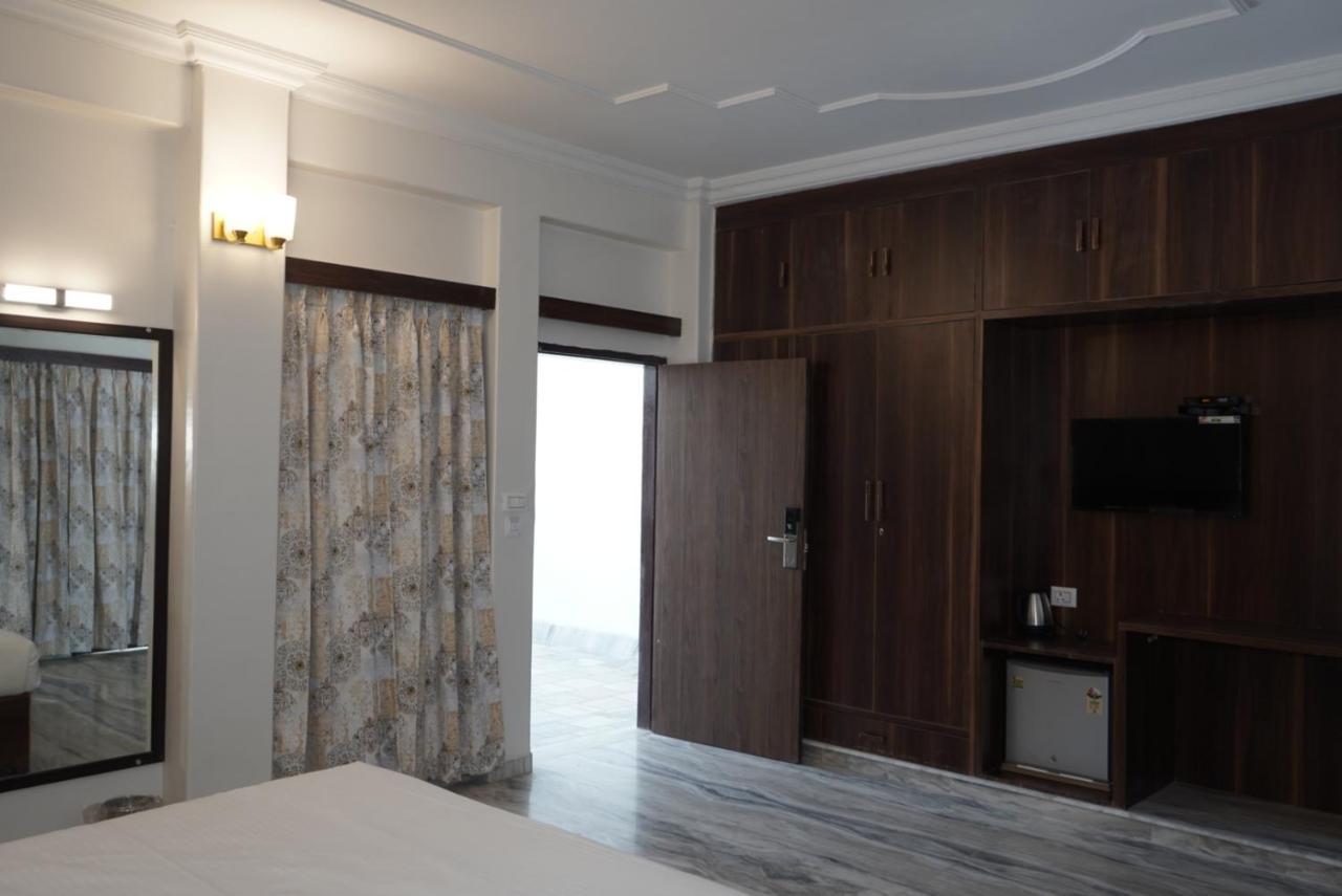The Orchard House - A Boutique