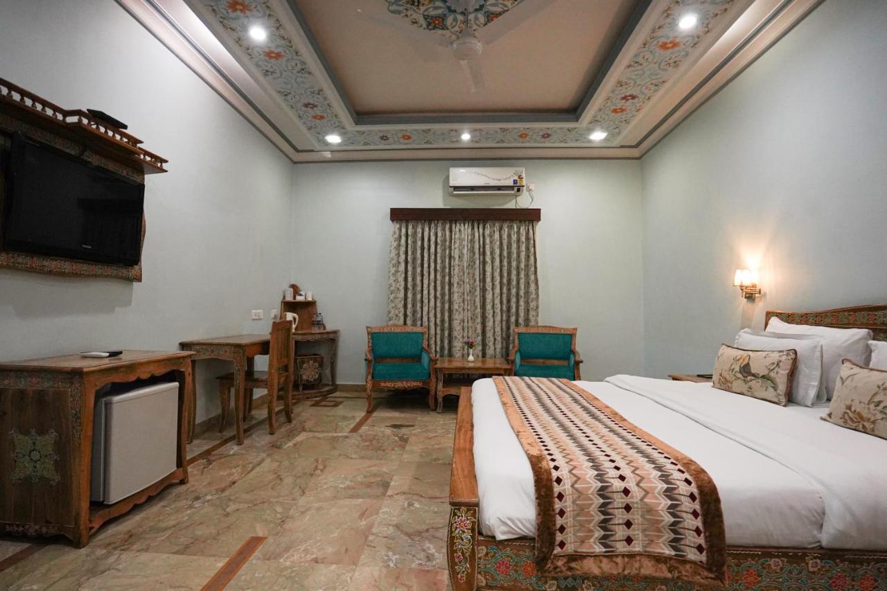 Resort Marugarh And 4*