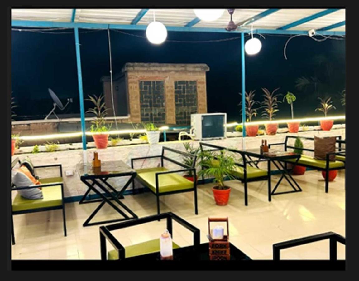 Homestay Blue Town & Cafe