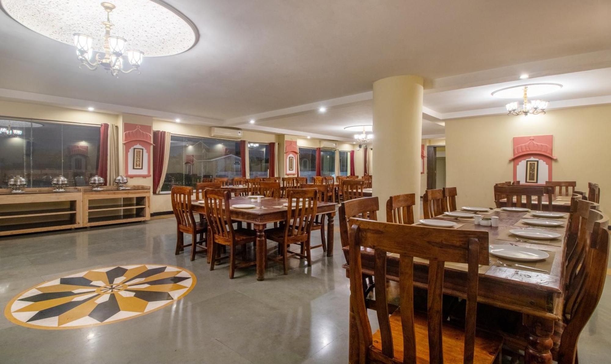 Treebo Megh Niwas, 2 Km From Umaid Bhawan Palace Hotel