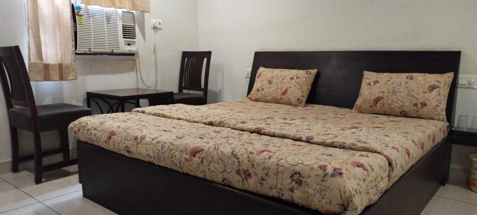 Rangbaari & Cafe Guest house