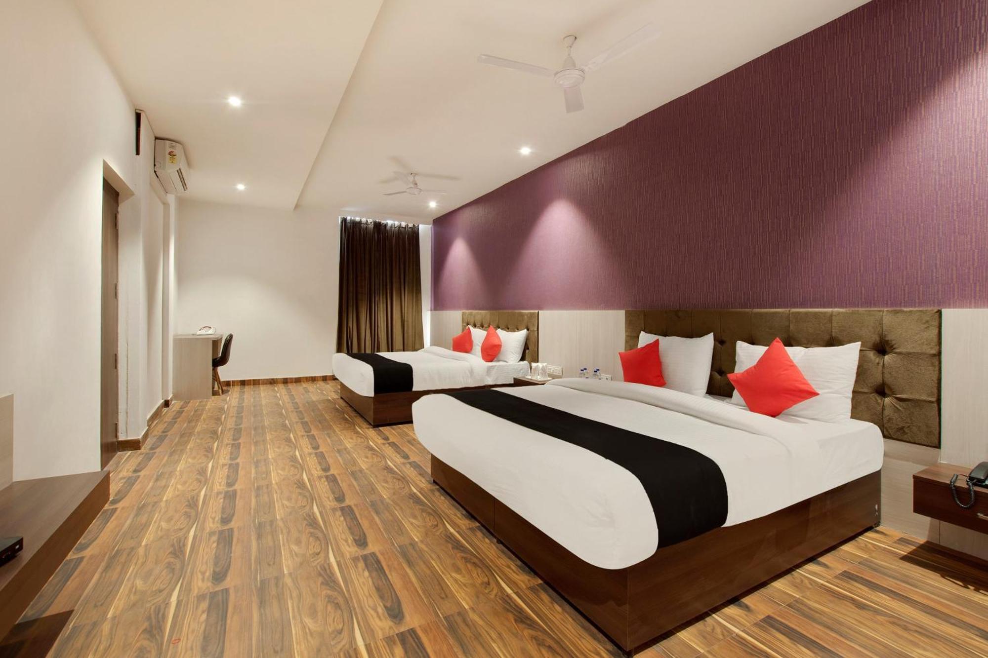Collection O S B Excellency Hotel
