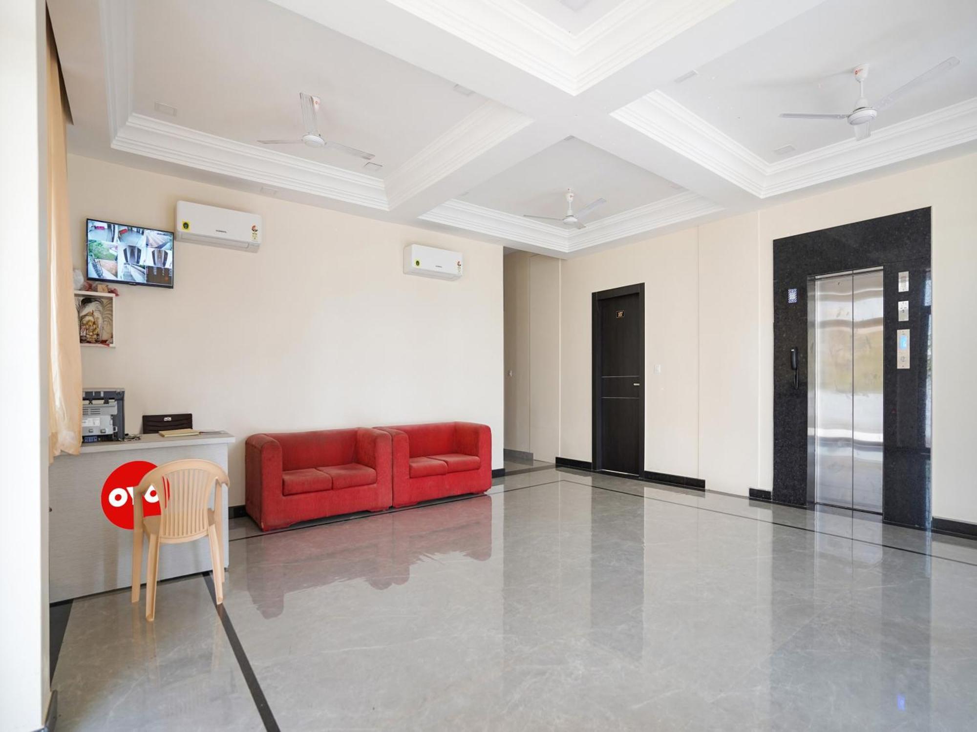 O Nirmala Palace Hotel 3*