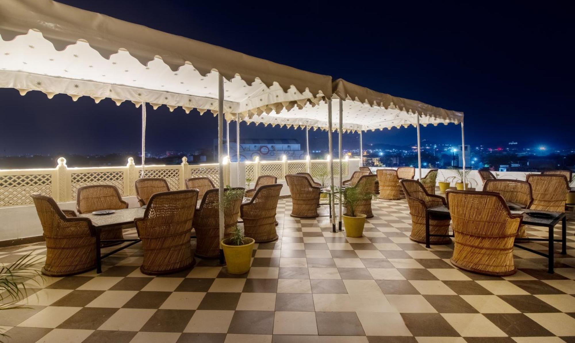 Treebo Megh Niwas, 2 Km From Umaid Bhawan Palace 3* Jodhpur (Rajasthan)