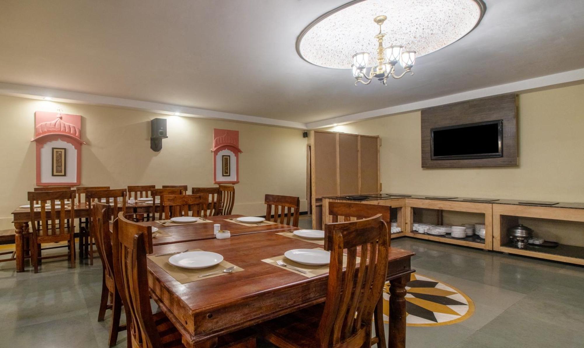 Treebo Megh Niwas, 2 Km From Umaid Bhawan Palace 3* Jodhpur (Rajasthan)