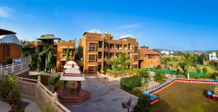 Nirali Dhani Ethnic Heritage And Resort 3*