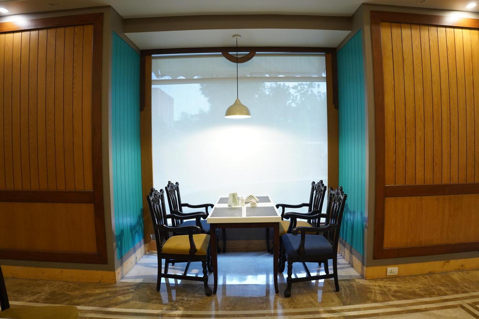 Hotel Park Plaza Jodhpur 4*