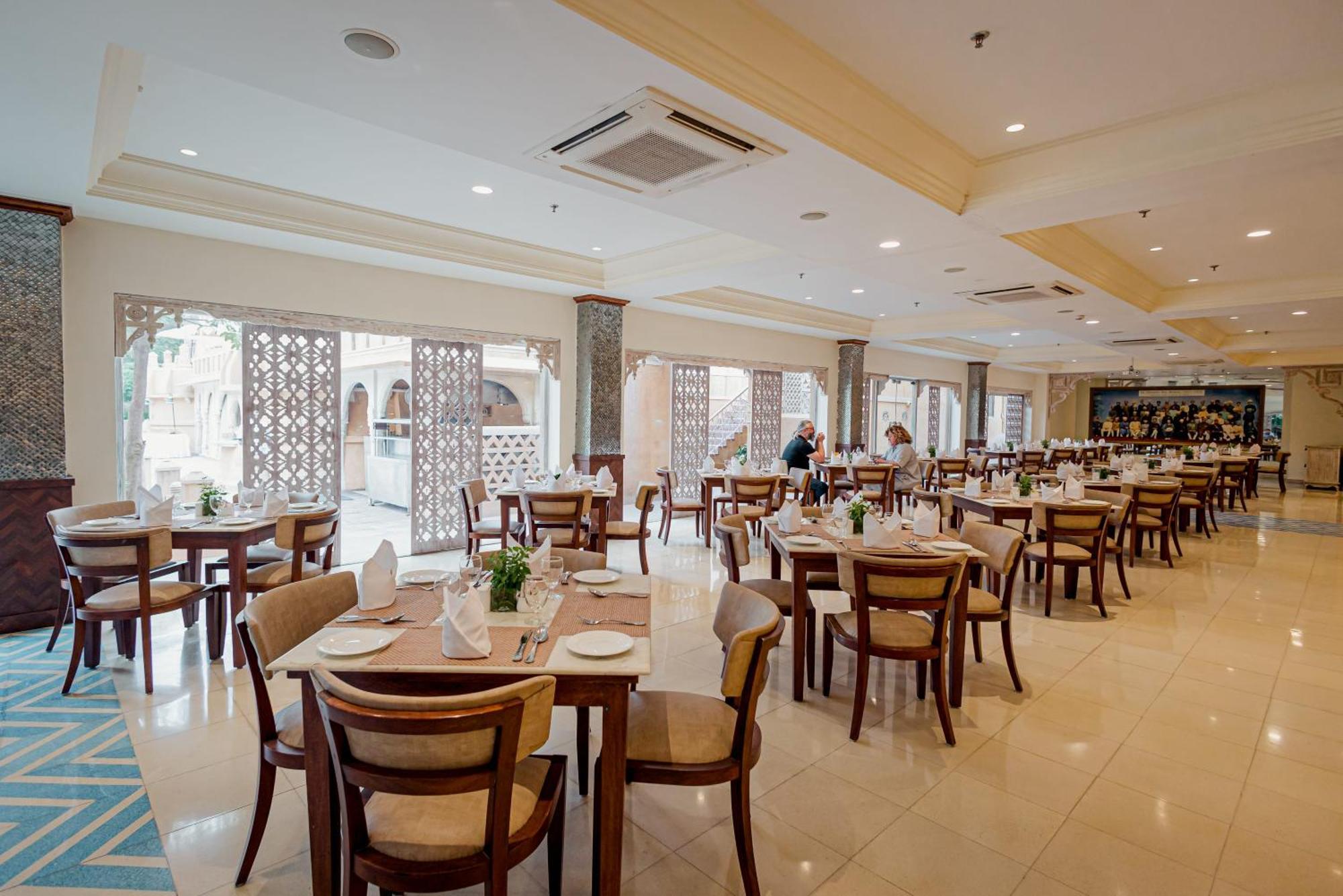 Ajit Bhawan - A Palace 5*