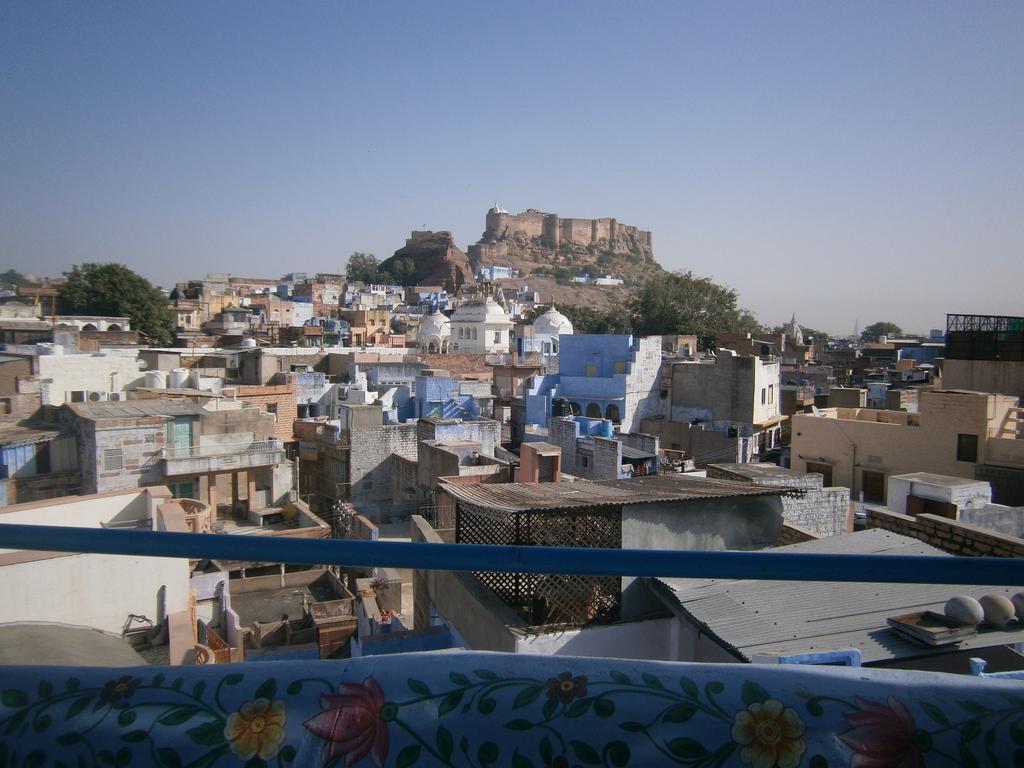 Juna Mahal Boutique