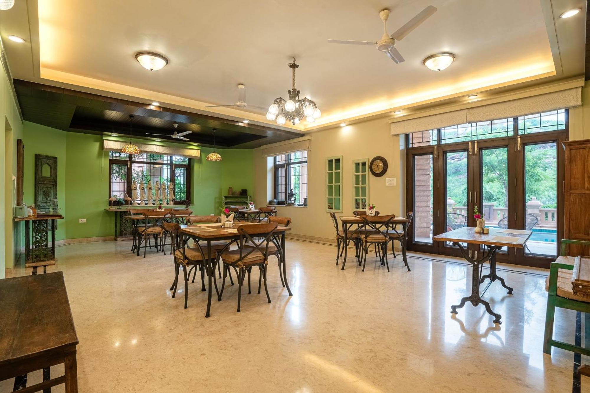 The Almond Tree 3* Jodhpur (Rajasthan)