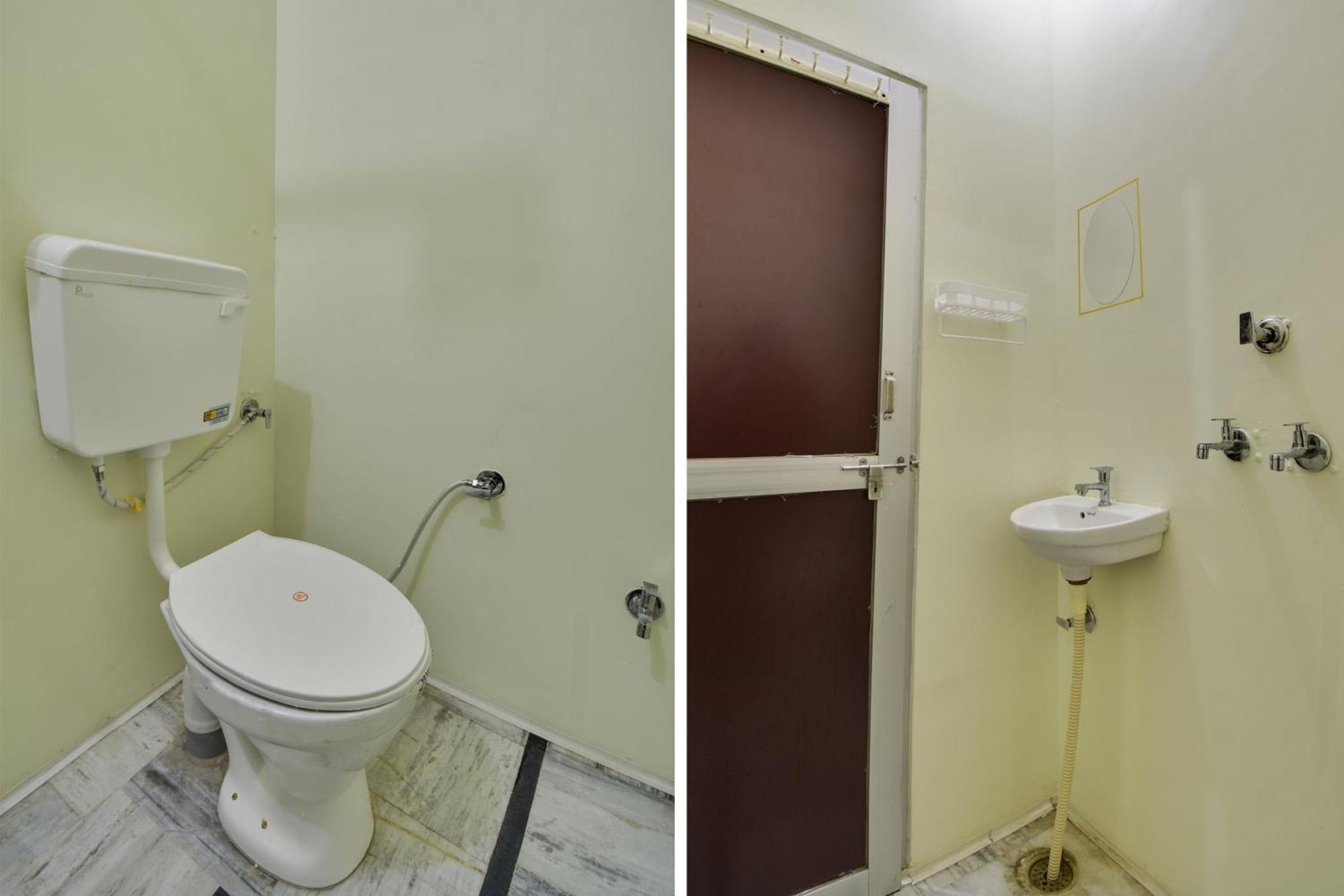 O Azad Hotel 4*