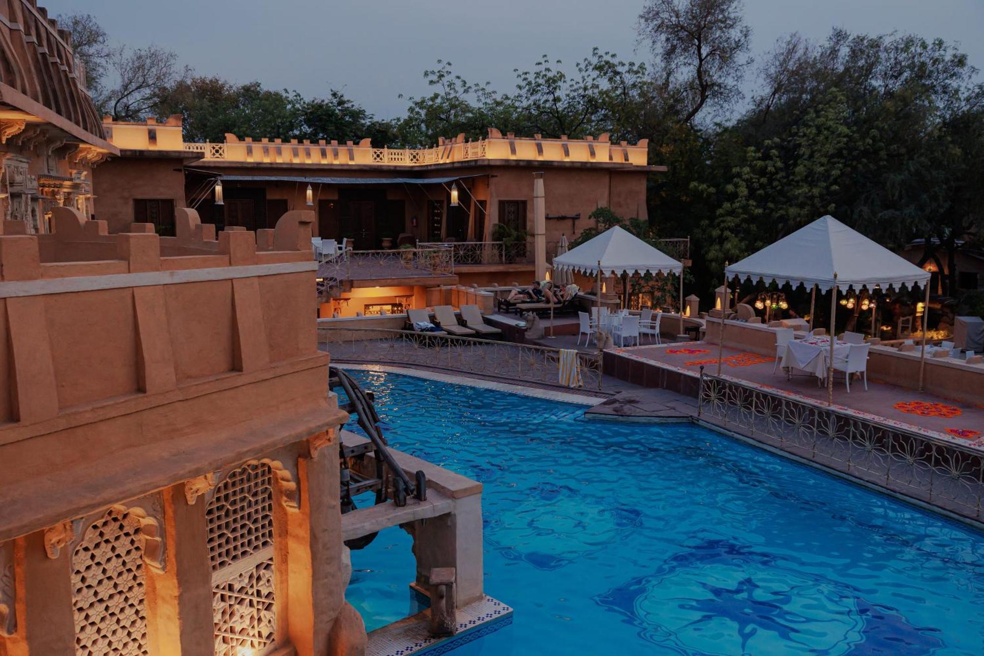 Hotel Ajit Bhawan - A Palace 5*