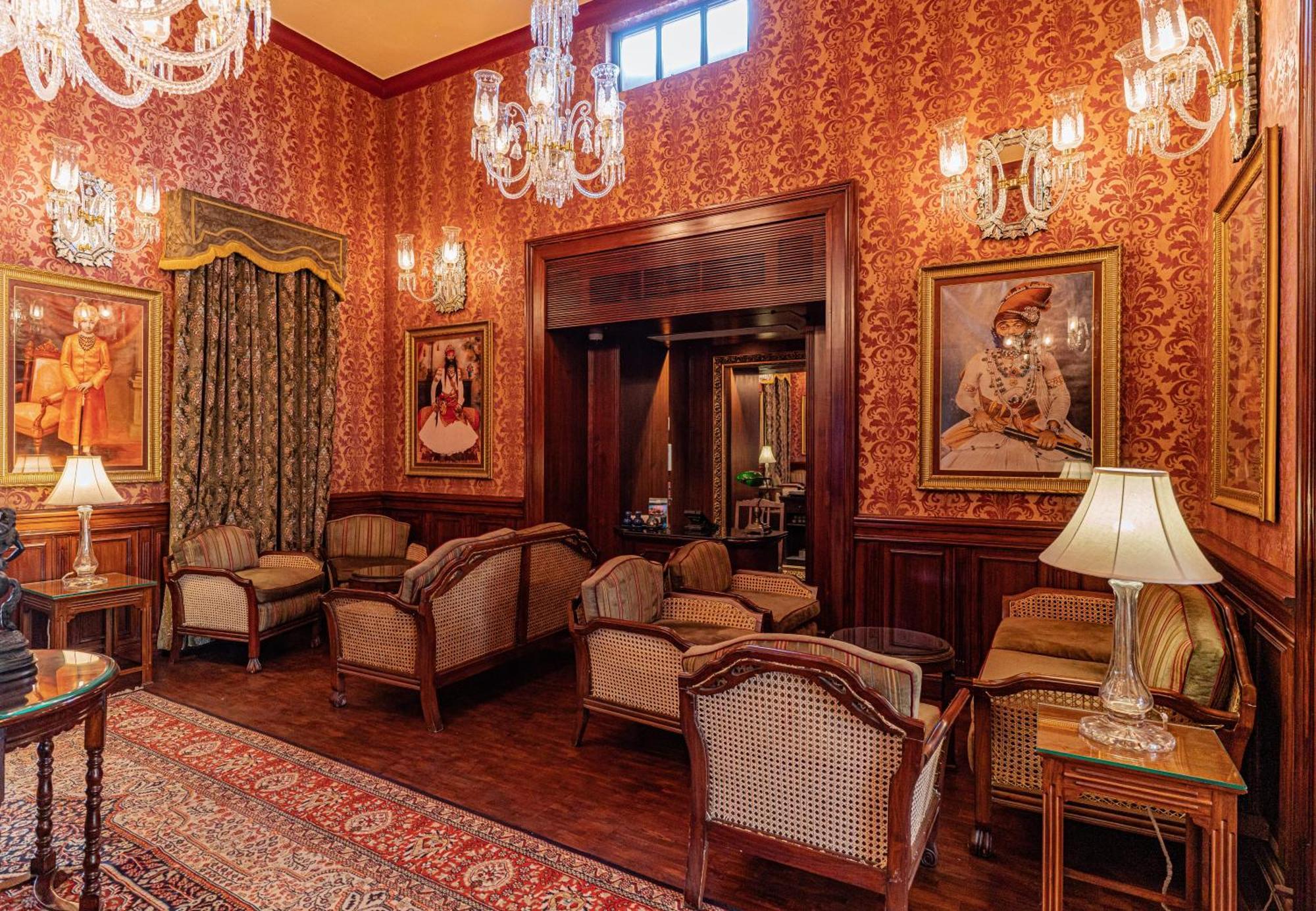 Ajit Bhawan - A Palace 5*