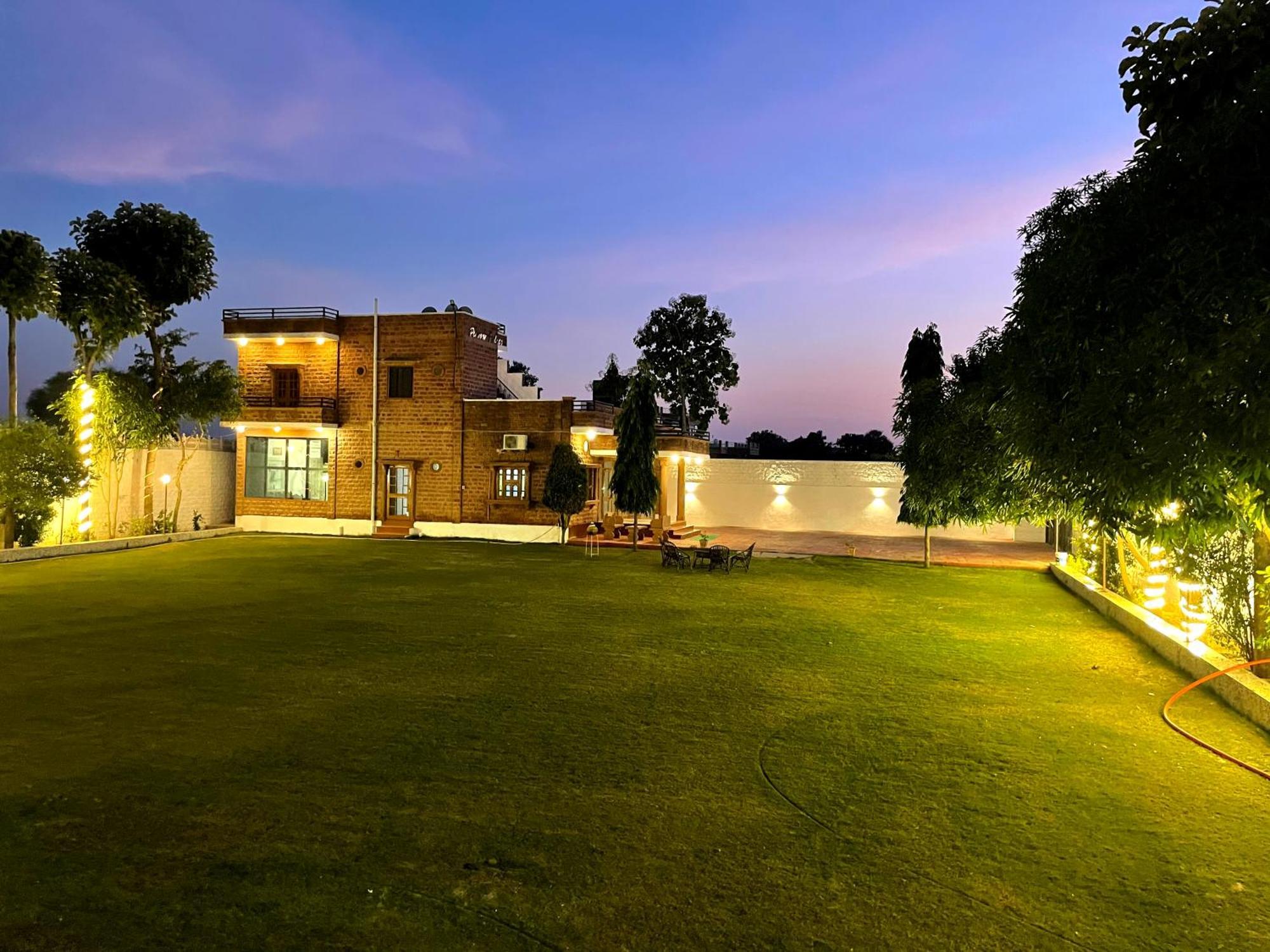 Poonam Palace Near By Airport Villa Jodhpur (Rajasthan)