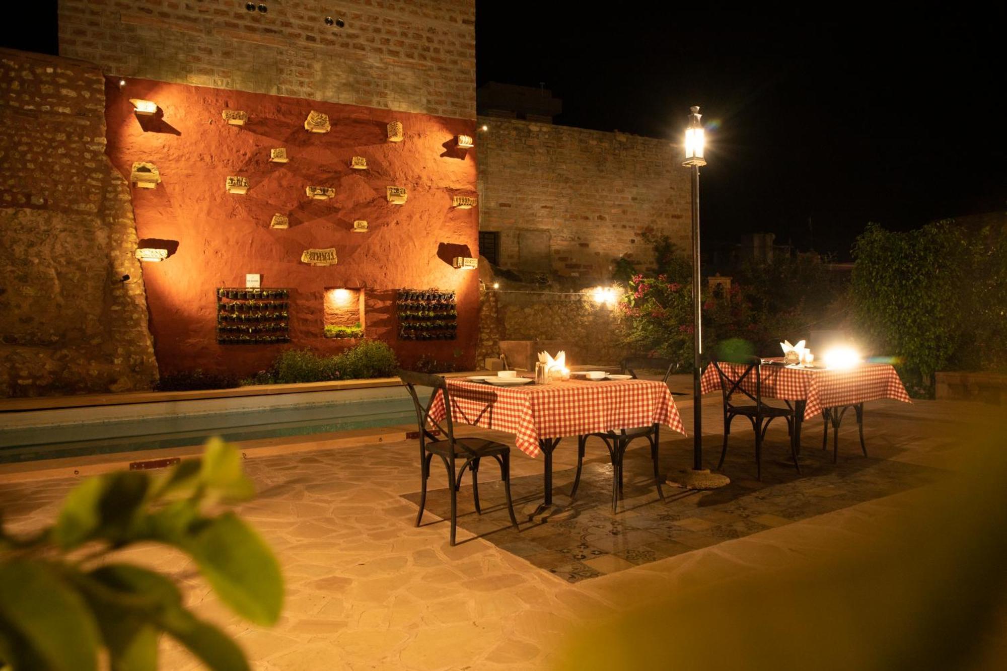 Homestay Kot Dunara - A 16th Century Castle Near Jodhpur