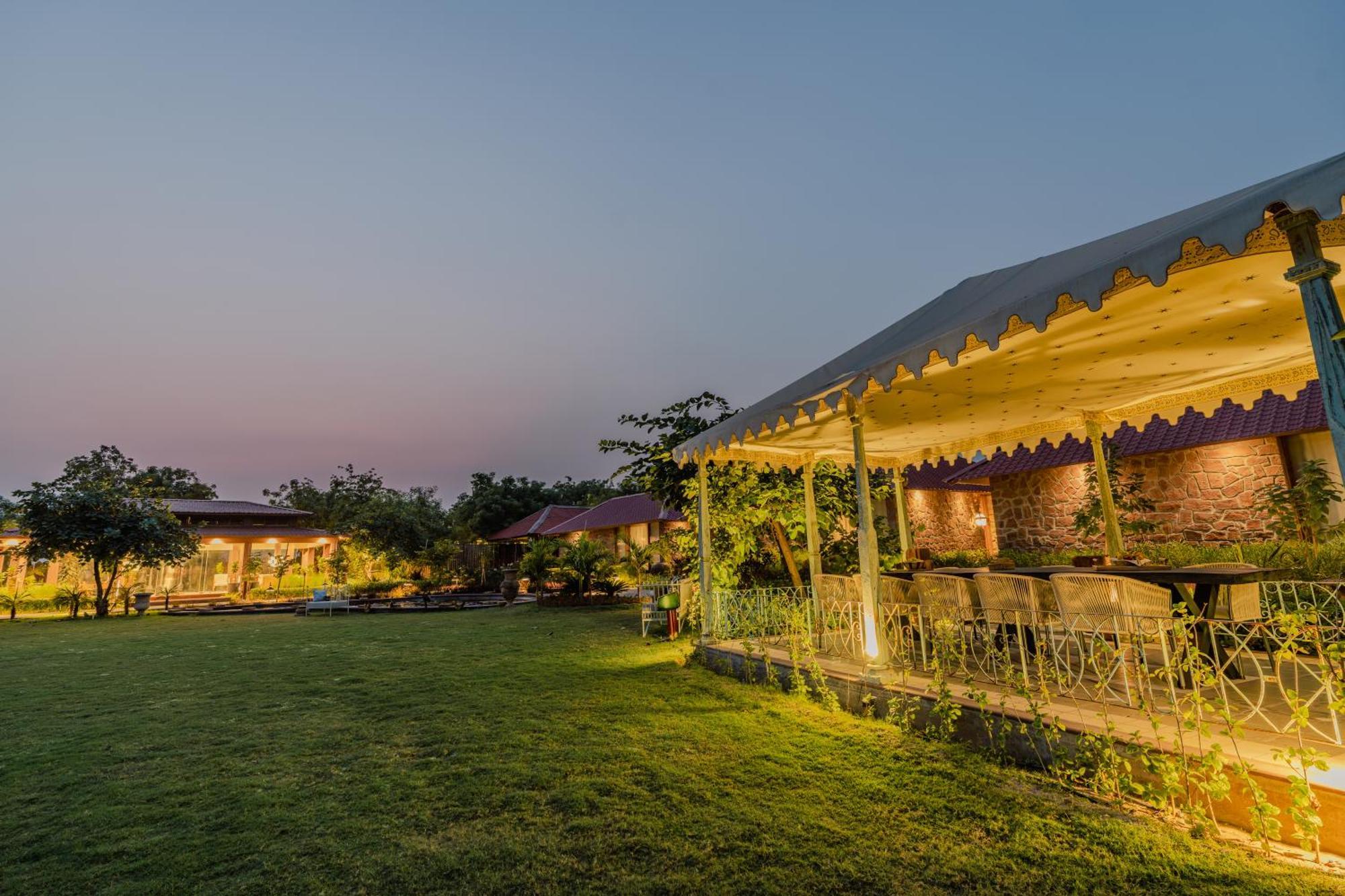 Hotel Surpura Bagh - A Luxury Boutique - Pure Vegetarian