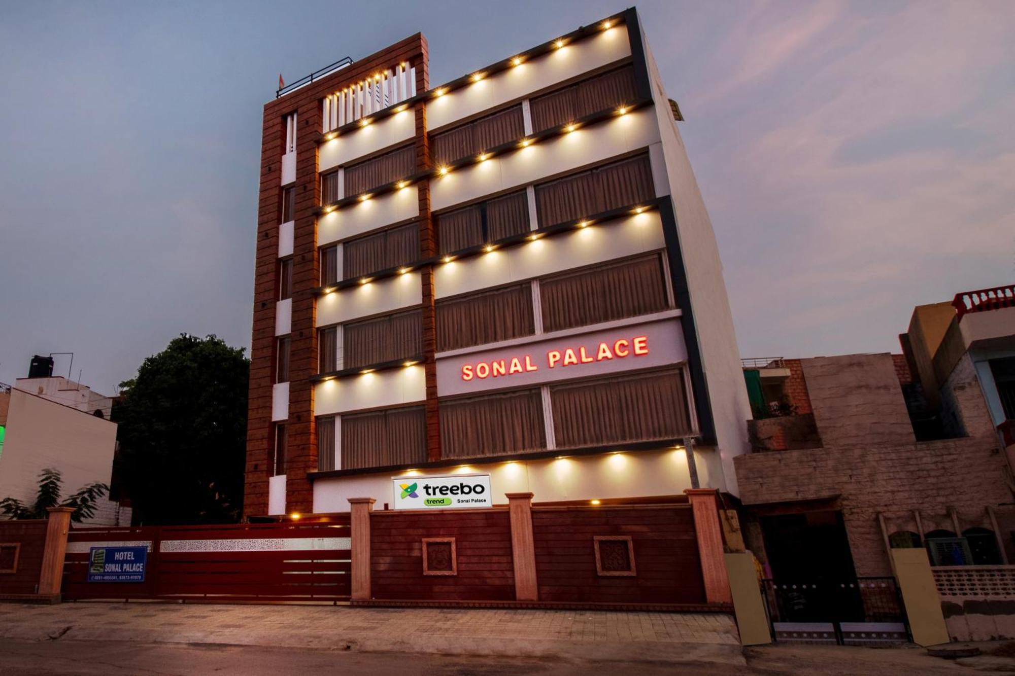 Treebo Sonal Palace, Near Umaid Bhawan Palace 3*
